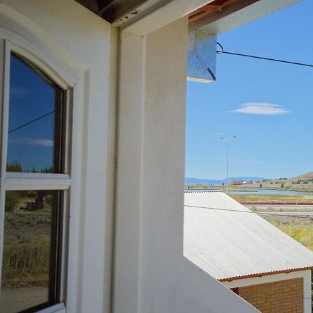 Hostel Aves Del Lago El Calafate Exterior foto